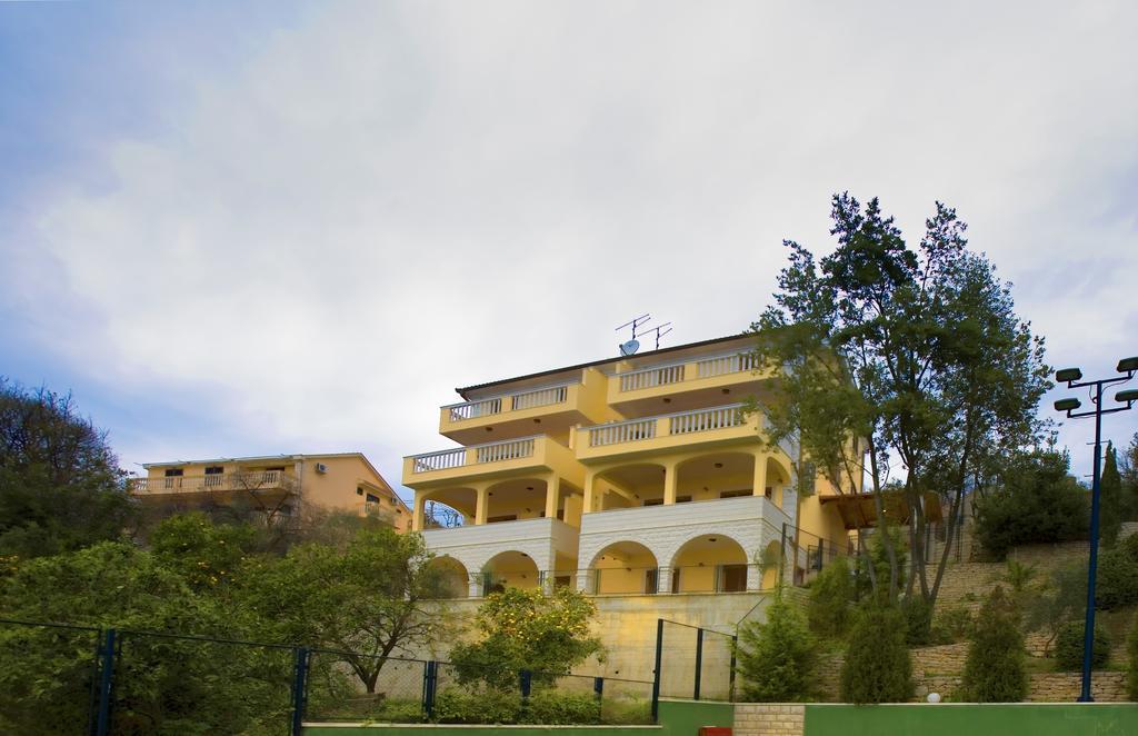 Boka Apartment 3 Herceg Novi Eksteriør billede